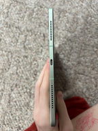 Apple iPad Air 4th generation 9Y79