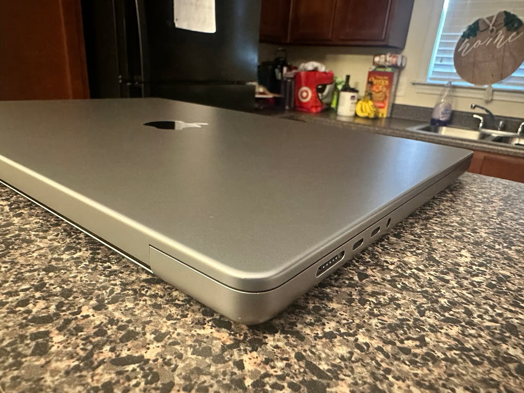 Apple Macbook Pro 16in.  M1 Max 3.2 GHz  1TB SSD 9V77