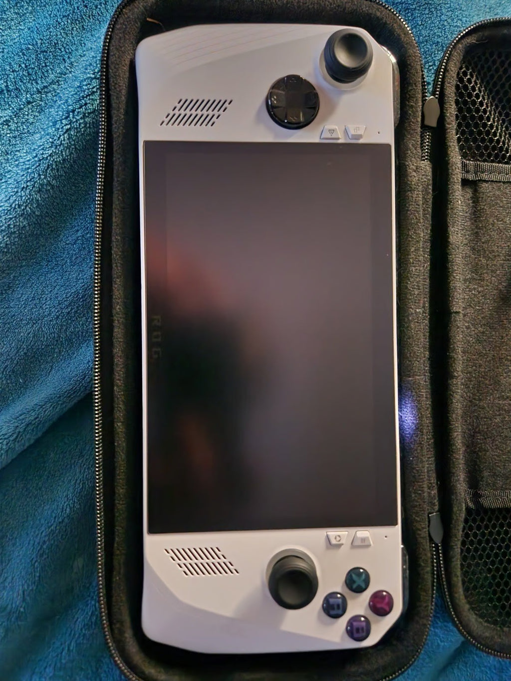 Asus ROG Ally Z1 Extreme - 512GB + More 2P26