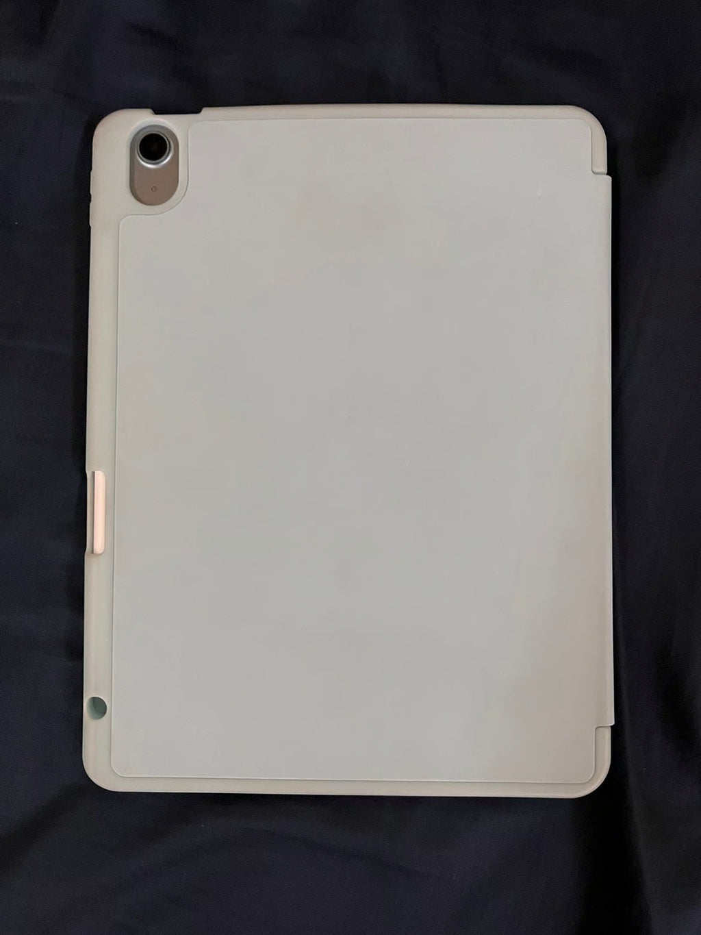 Apple iPad Air 4th Generation in Sky Blue 8M25