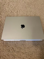 16-inch MacBook Pro Apple M2 Max Chip with 12鈥慍ore CPU and 38鈥慍ore GPU - Silver 7E82