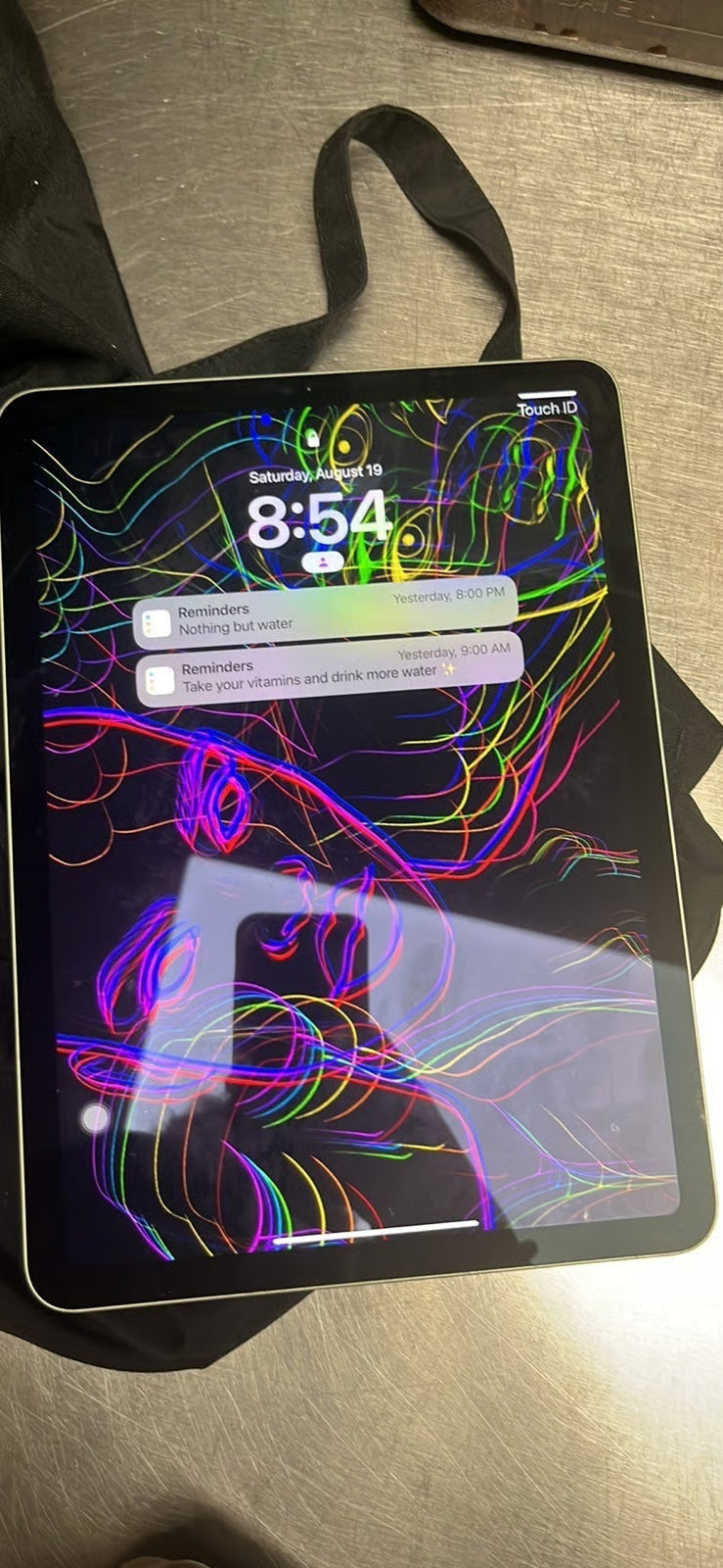 Apple iPad Air 4th Generation 64 GB in Green 6B29