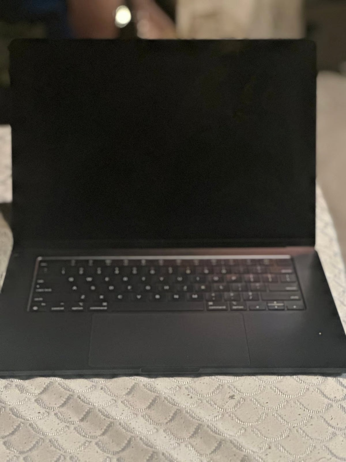 macbook air m2 15 inch 8N29