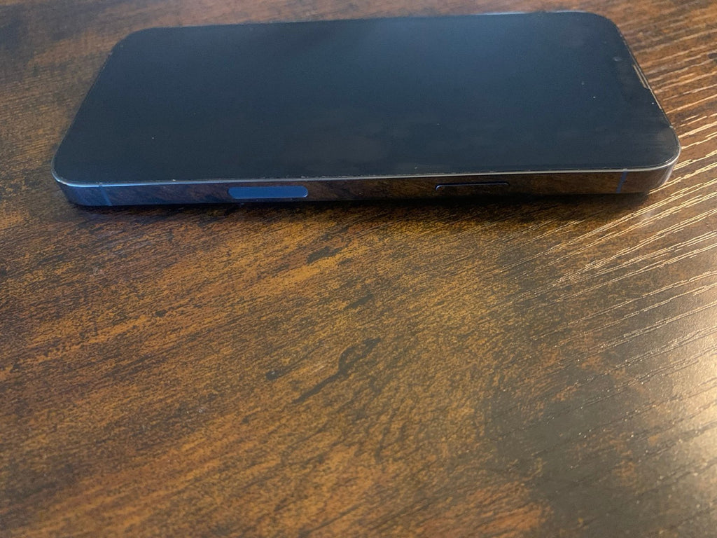 iphone 13 pro max 256 GB unlocked 8H81