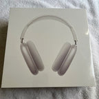 Apple AirPods Max with Smart Case in Silver 5J66