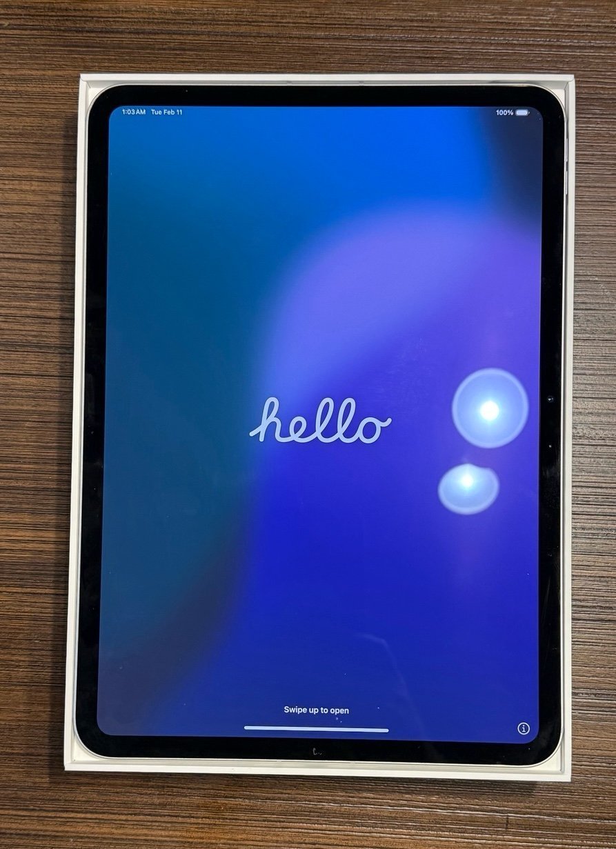 iPad Pro 11 -inch (M4) Wi-Fi + Cellular 256 GB with Standard glass. AT&T Locked 9D57