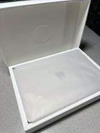 Apple - MacBook Air 15"" Laptop - M2 chip Built for Apple Intelligence - 8GB M 8Q82