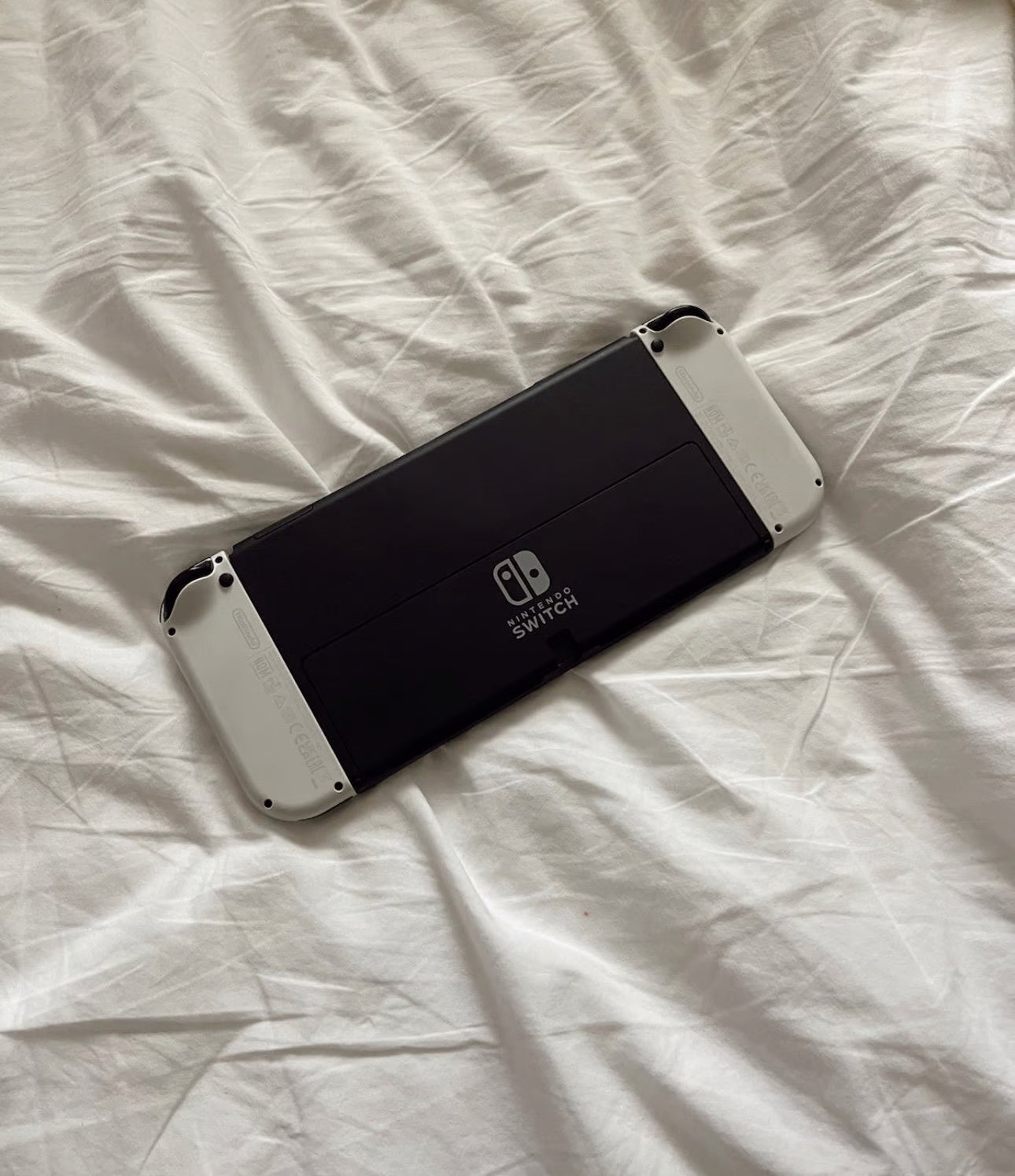 NEW Nintendo Switch OLED White 7Q67