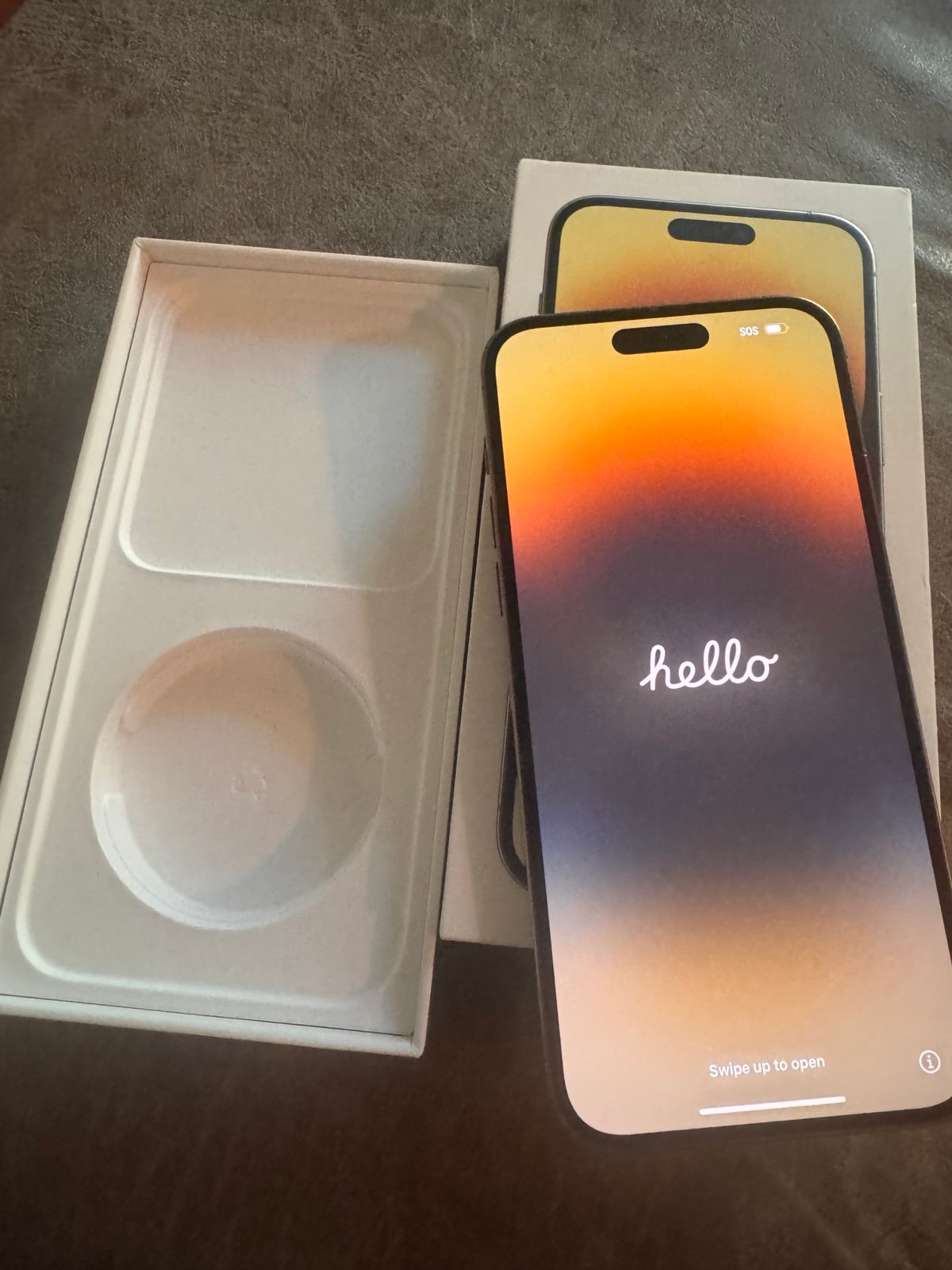 Apple iPhone 14 Pro Max 256 GB in Gold  Unlocked 5L29