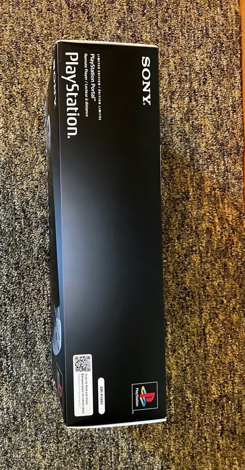 PlayStation Portal 30th Anniversary Limited Edition 5B13