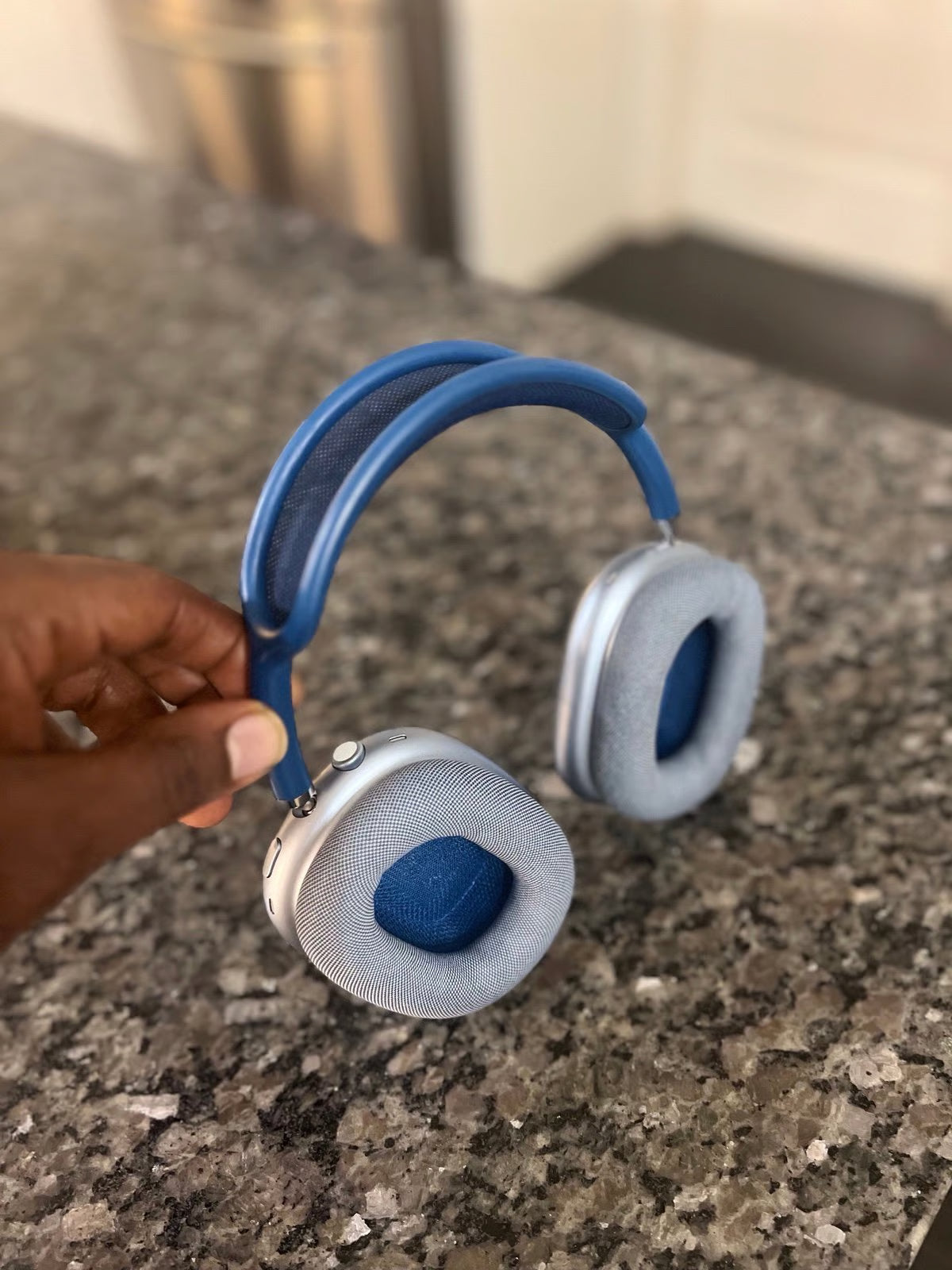 Apple airpod max 2J12