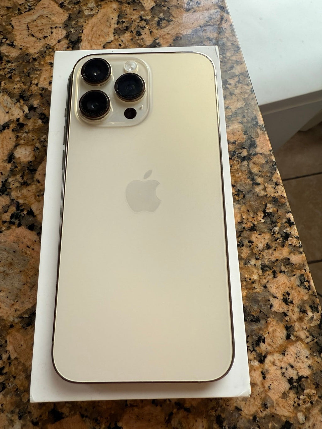 iPhone 14 Pro Max Gold 128 GB 8F21