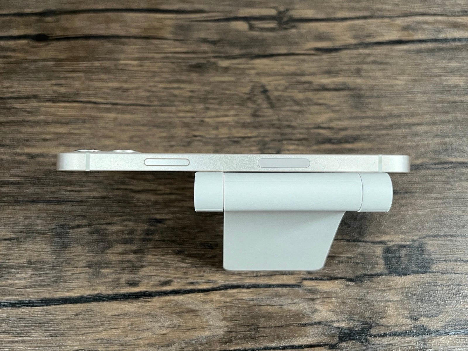 Apple iPhone 12 64 GB in White for Unlocked 8V15