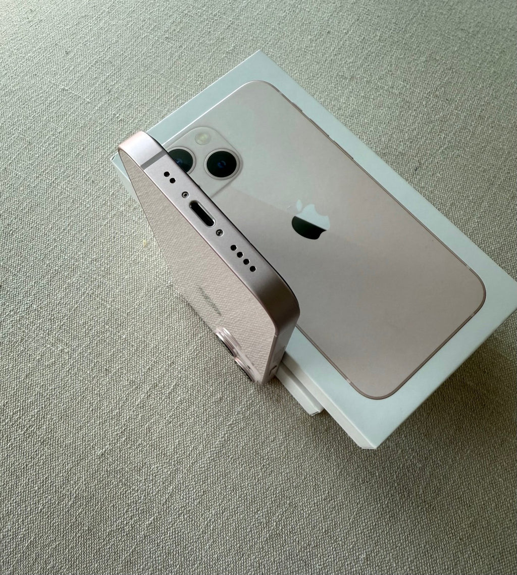 Apple iPhone 13 Mini Pink 128 GB Unlocked Bundle 8E37