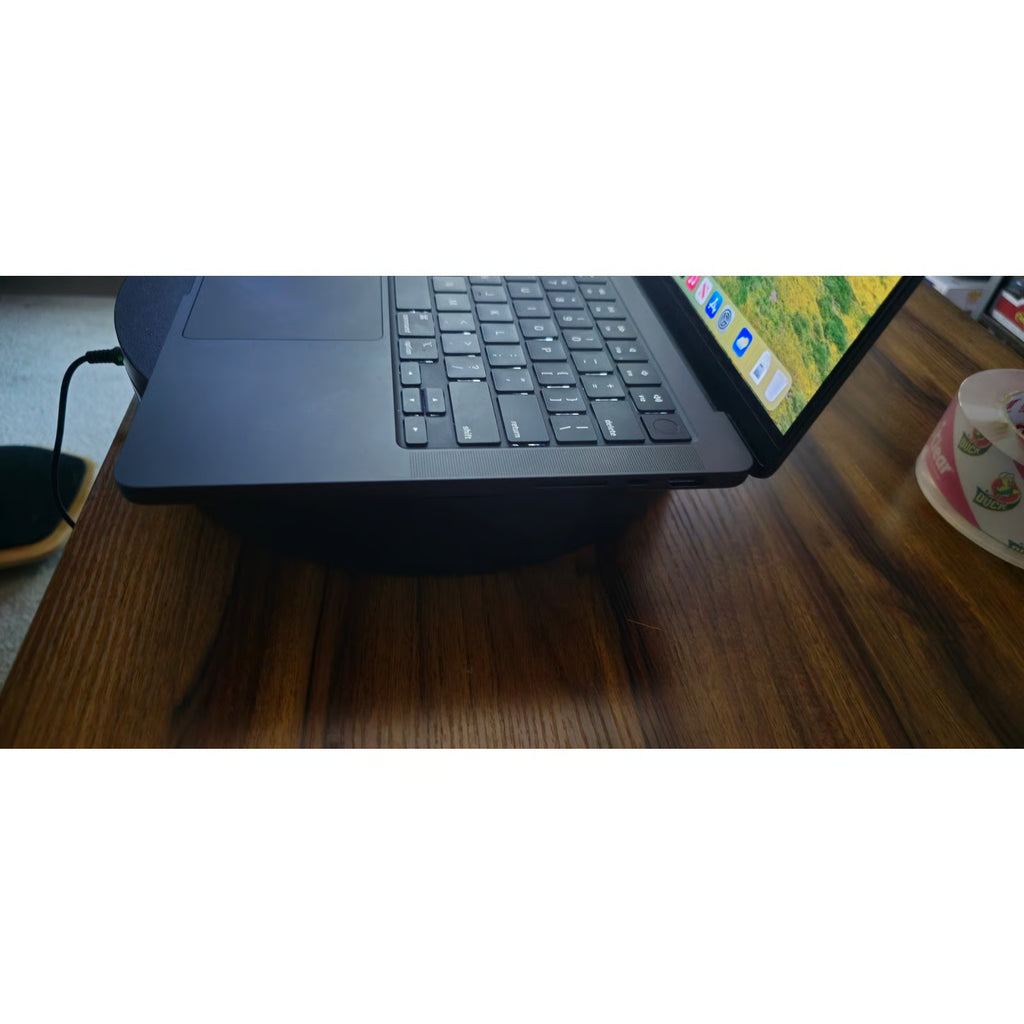 Apple MacBook Pro M3 Pro (November 2023) 8H89