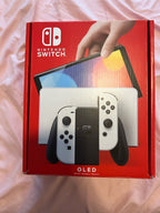Nintendo Switch OLED + Mario Kart 8 8F72