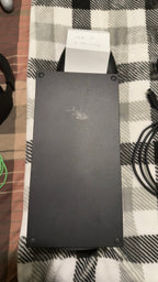 XBOX Series X 1TB (+ 2TB Seagate Card) (+2 XBOX X Controllers) + Headphones 3D99