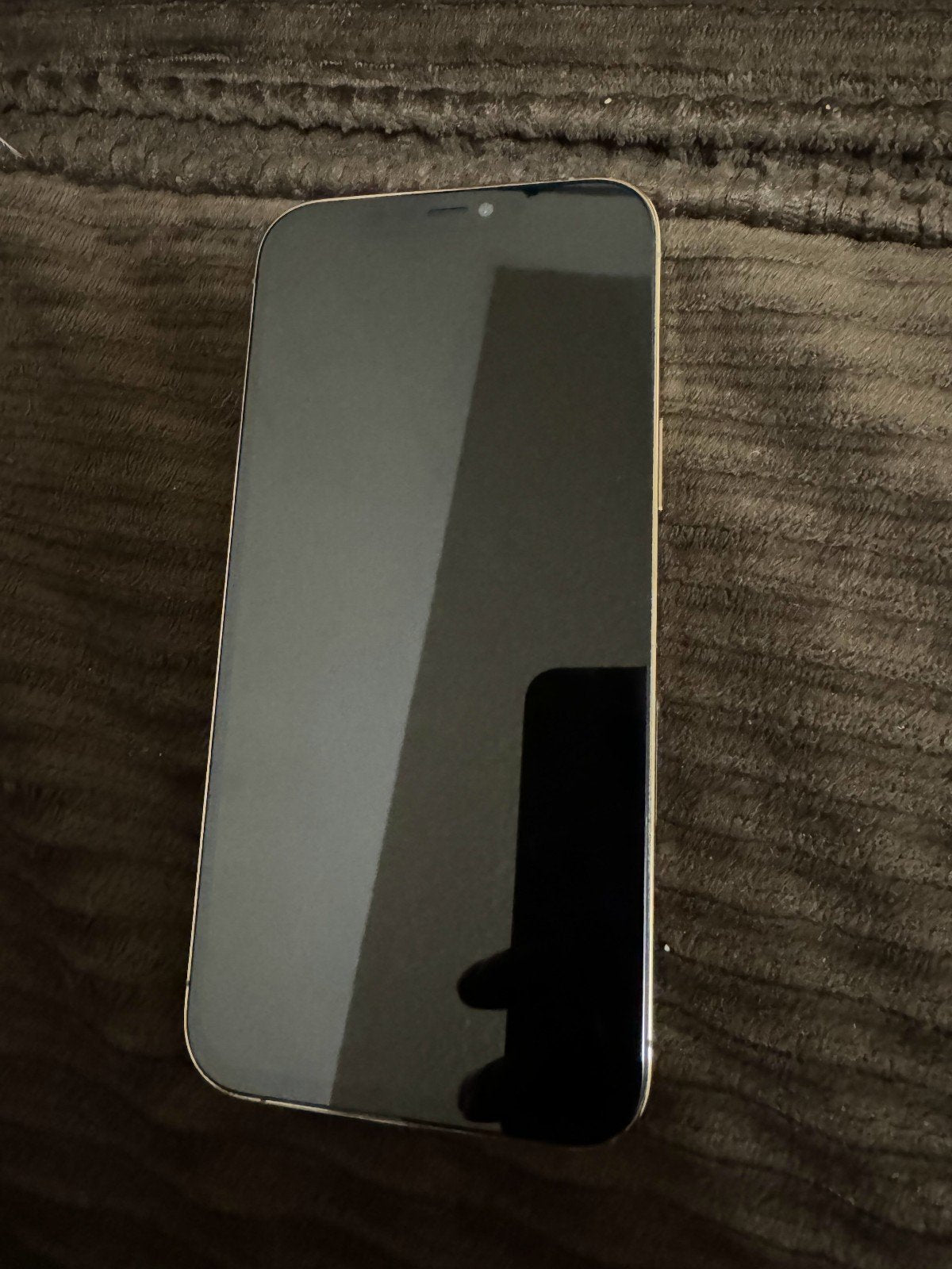 iPhone 12 pro max 1R72