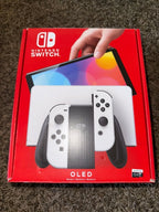 Nintendo Switch OLED White 8X75