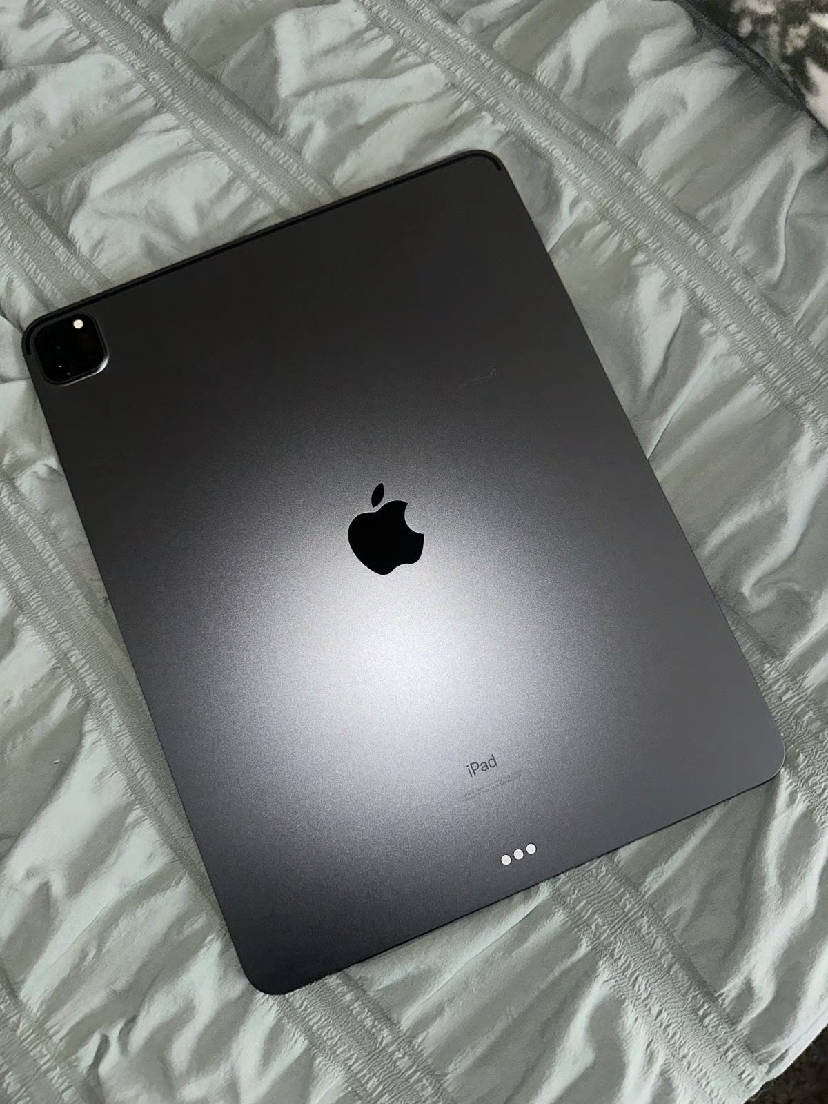 ipad pro 4th generation 8J62