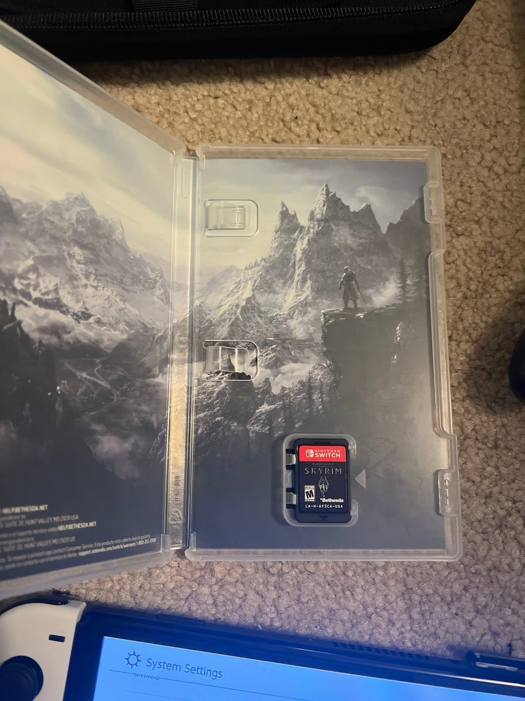 Nintendo switch oled w/ micro sd 3H69