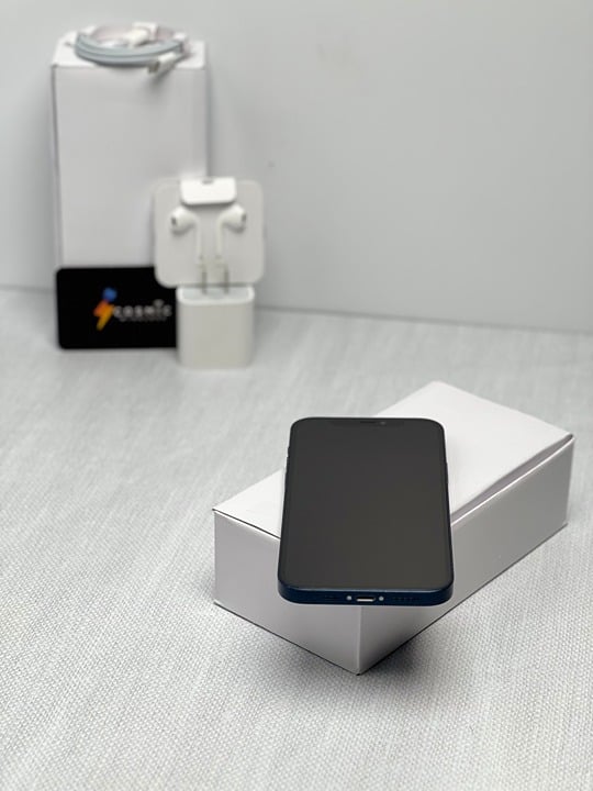 Apple iPhone 12 64GB Fully Unlocked - Blue 7N29