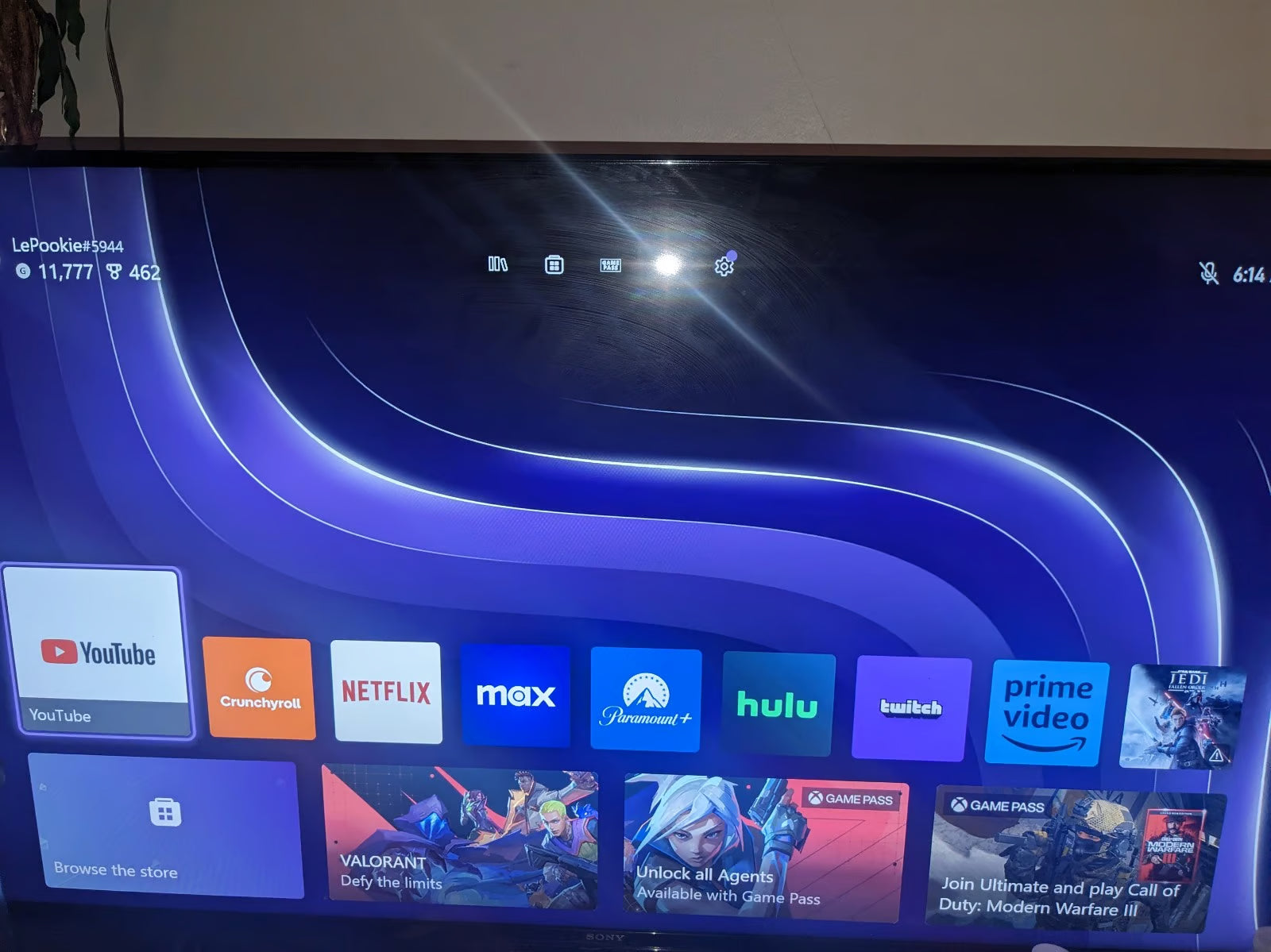 Xbox series S with 2 controllers LIKE NEW (3 months old) 3Z66