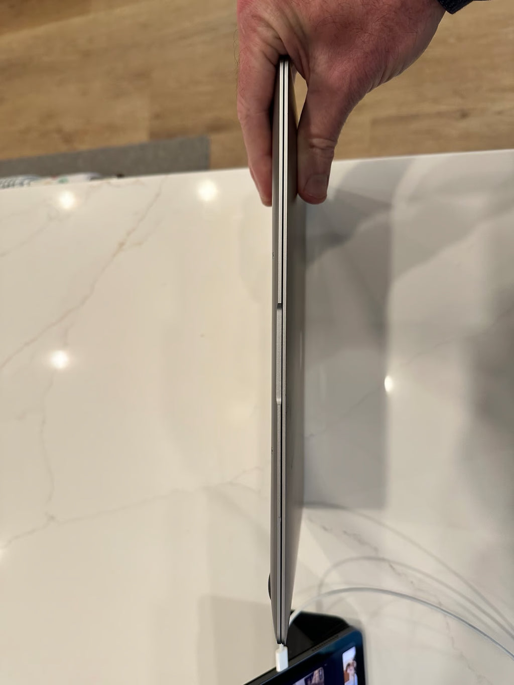 Apple Macbook Air 13in.  M1 3.2 GHz  512GB SSD 5D65