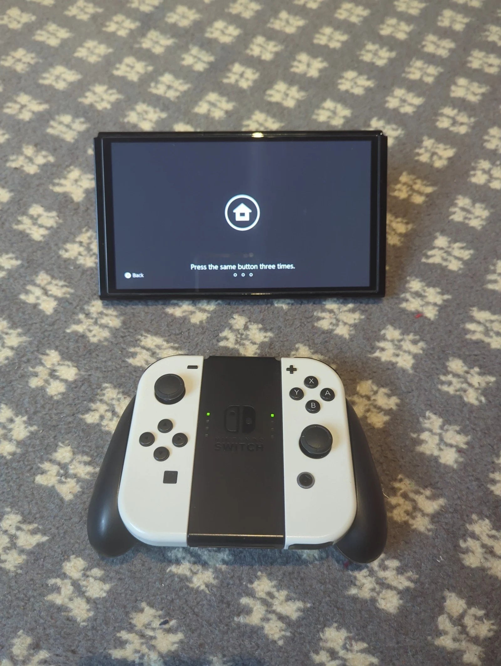 Nintendo Switch OLED with Animal Crossing 5G22