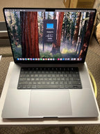 MacBook Pro 2021 16 inch 1C25