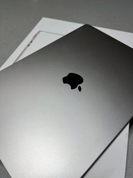 Apple - MacBook Air 15"" Laptop - M2 chip Built for Apple Intelligence - 8GB M 8Q82