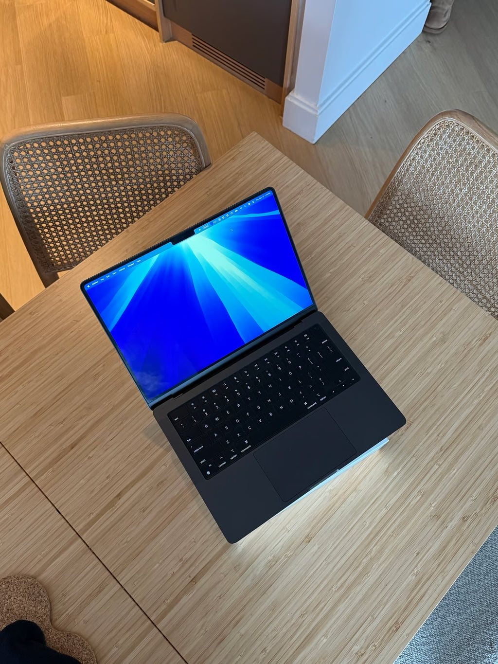 MacBook Pro 14 inch M3 1 TB 5W37