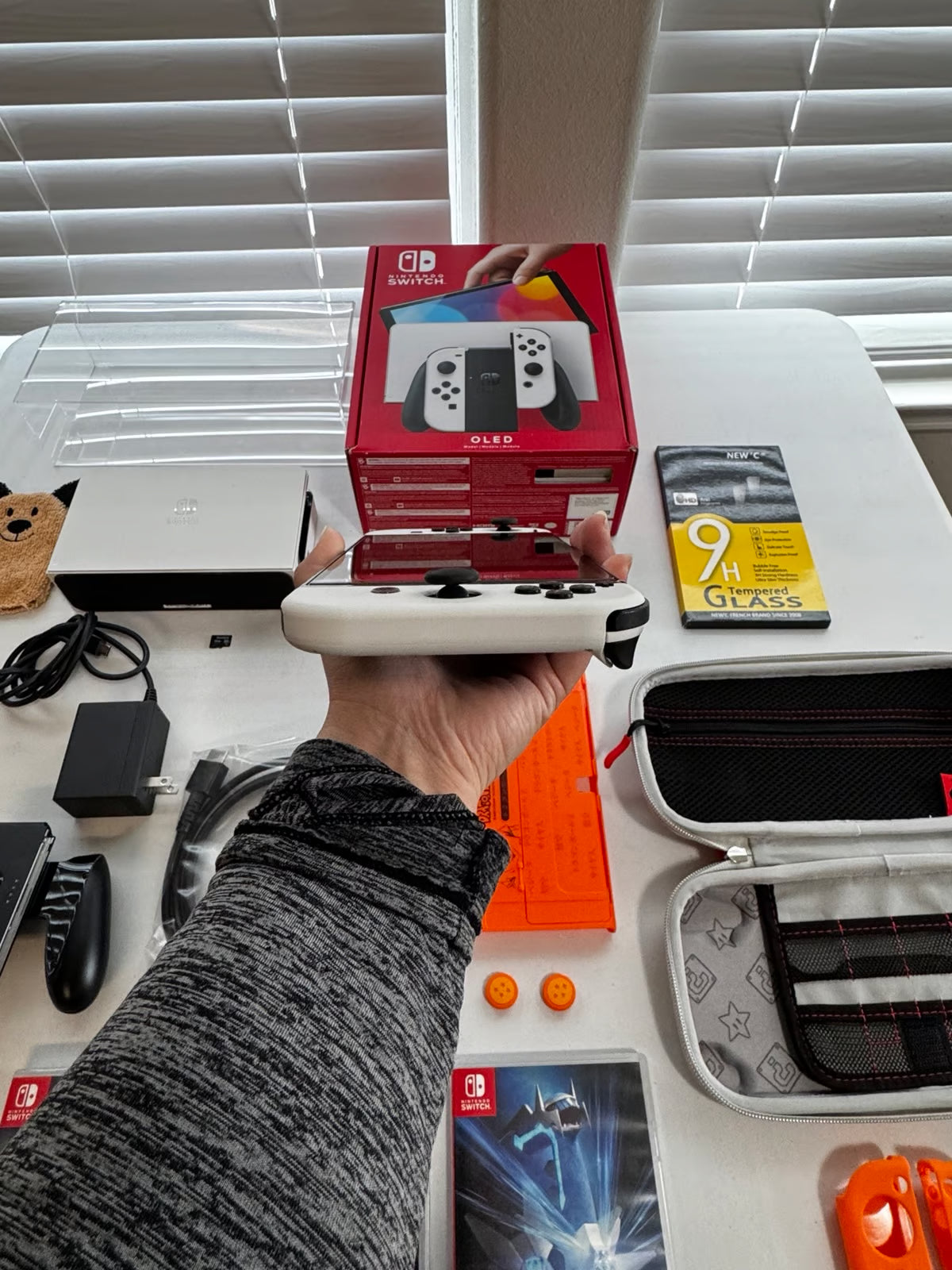 Nintendo Switch oled bundle lot set with 3 games and more 2A88