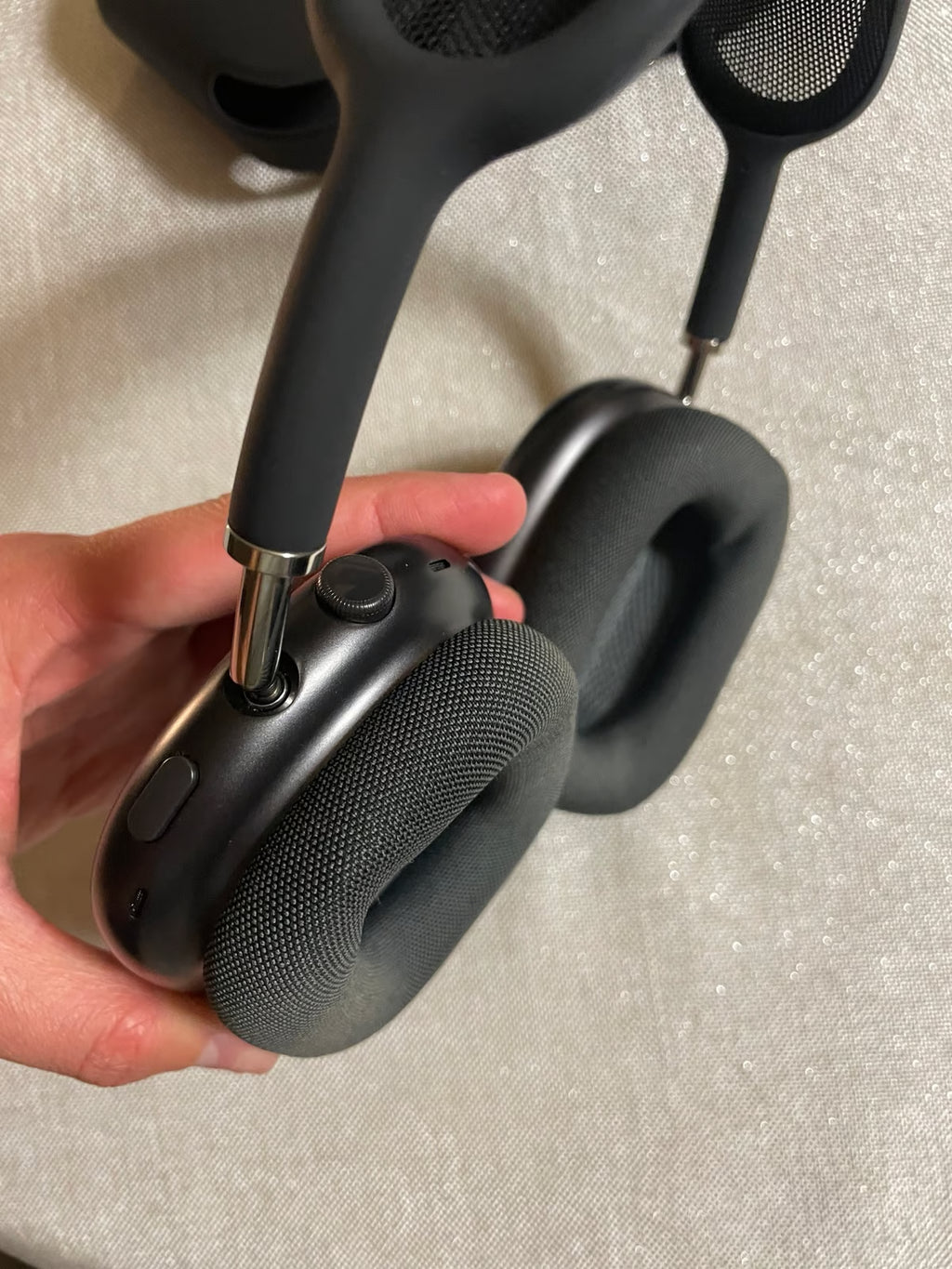 AirPod max 1B59
