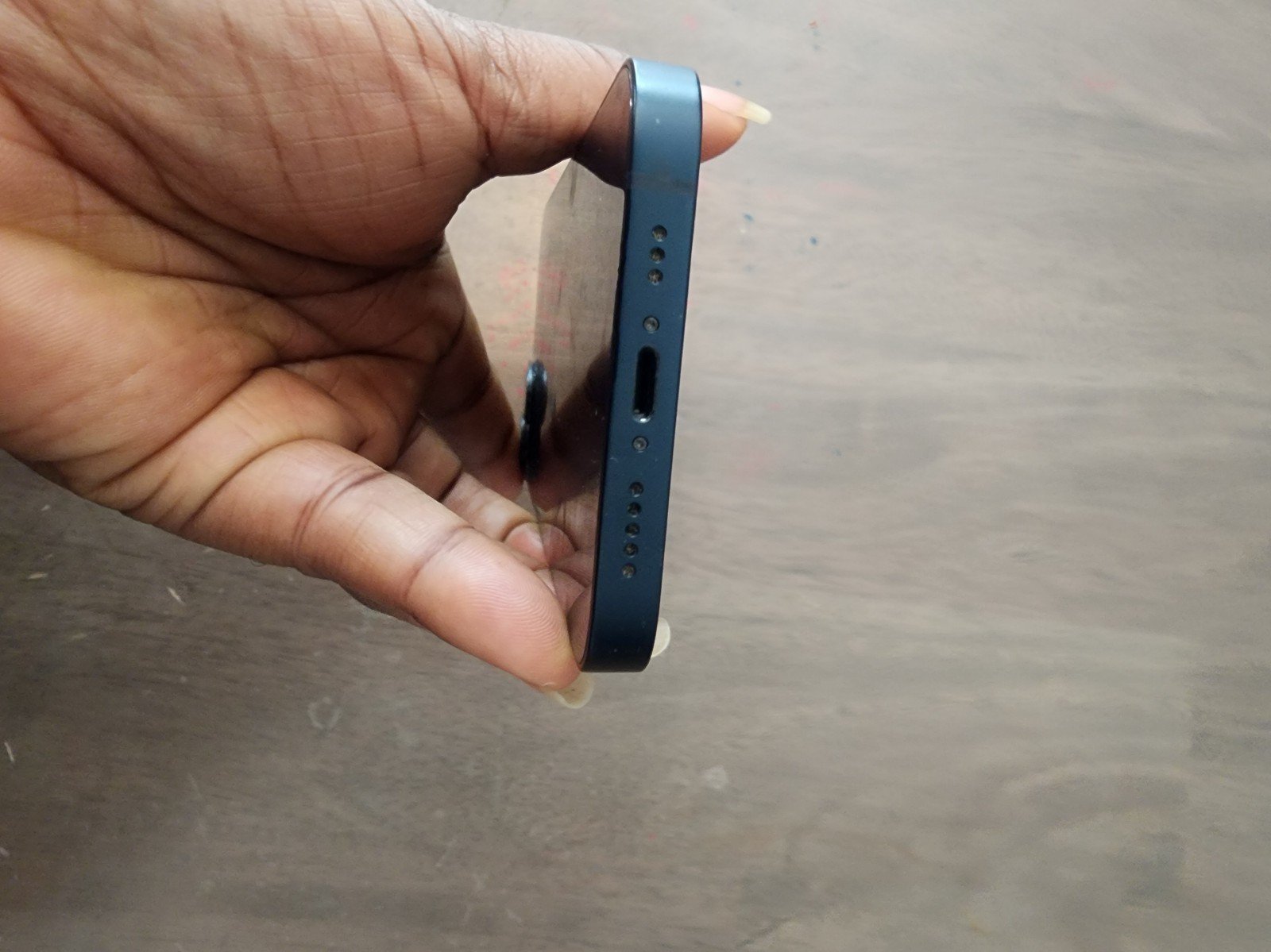 Apple iPhone 13 Verizon unlocked 128gb RESERVED 9L16