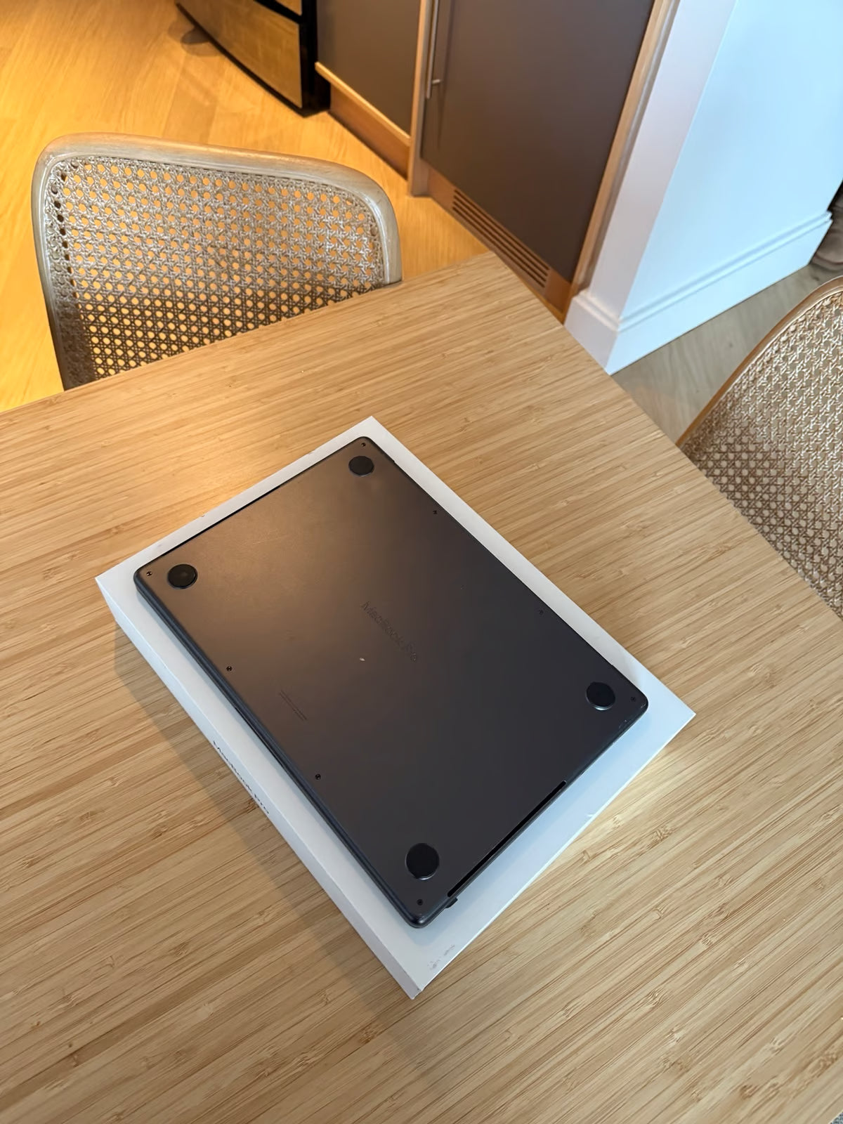 MacBook Pro 14 inch M3 1 TB 5W37