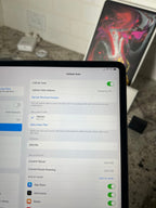 Apple iPad Pro 3rd Generation 256 GB in Space Gray Cellular FACTORY UNLOCKED 8W31