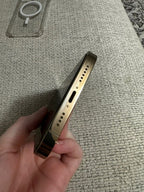 Iphone 13 pro max Gold 256 GB phone unlocked I DON'T ACCEPT OFFERS! 9A51