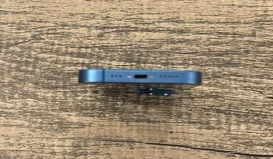 iPhone 13 128GB Unlocked w/ Charger & Original Box 5T99