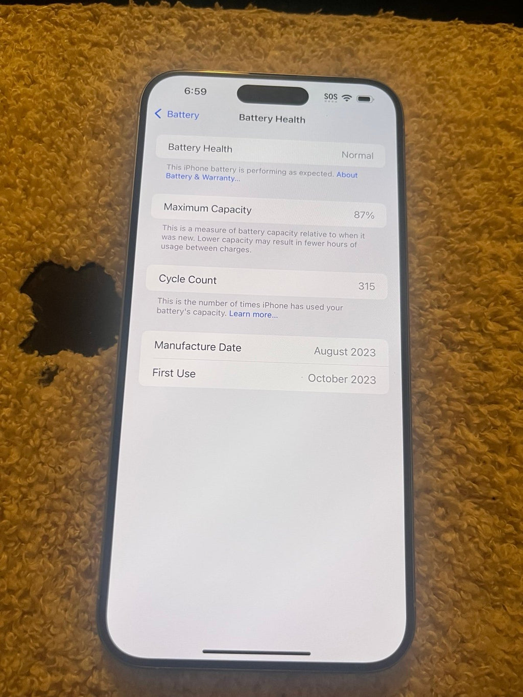 iPhone 15 pro max white 256gb unlocked 2L55