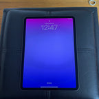iPad Pro 11�?64gb wifi/cellular w/case 2C29