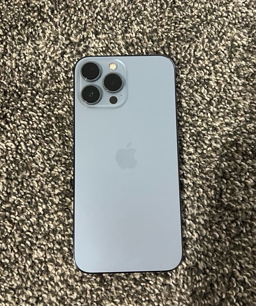 Unlocked IPhone 13 Pro Max 9G75