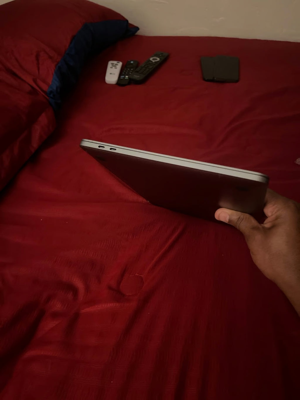 Apple Macbook Pro 13in.  M1 3.2 GHz  256GB SSD 3M53