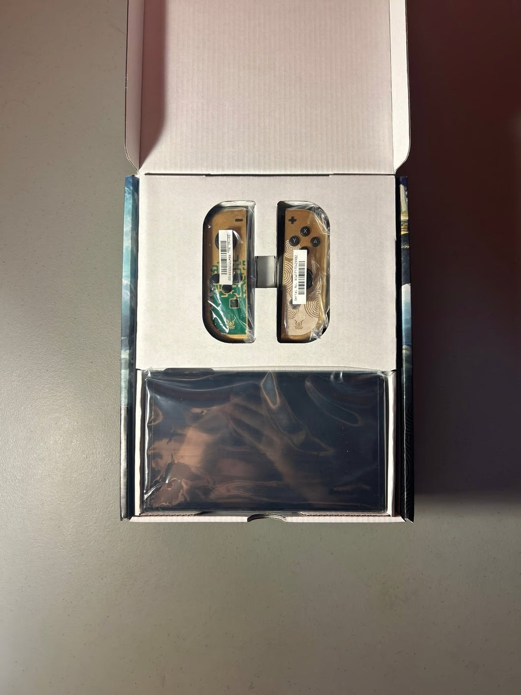 The Legend of Zelda Tears of the Kingdom edition Nintendo Switch OLED 2L92