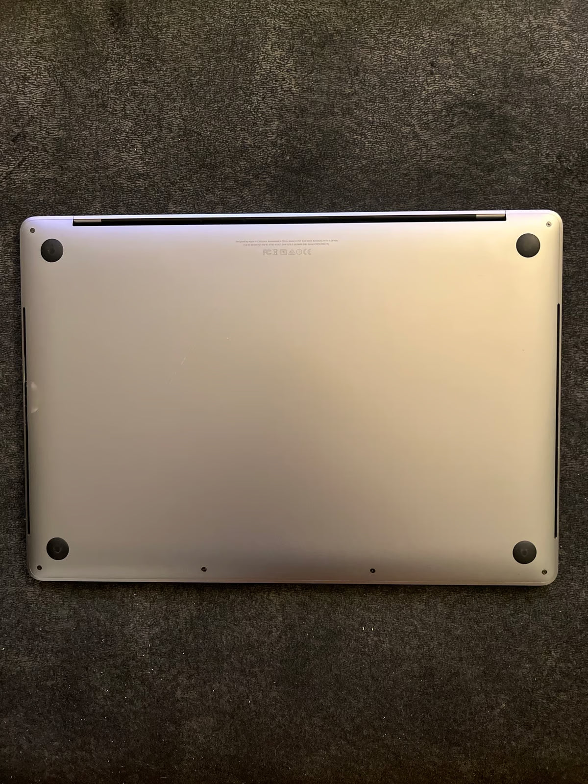 Apple Macbook Pro A1707 15in. Retina Display Core i7 2.6 GHz  256GB SSD 9H92