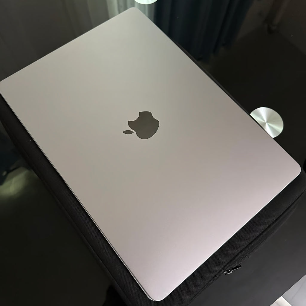 MacBook Air m2 15 inch 7F55