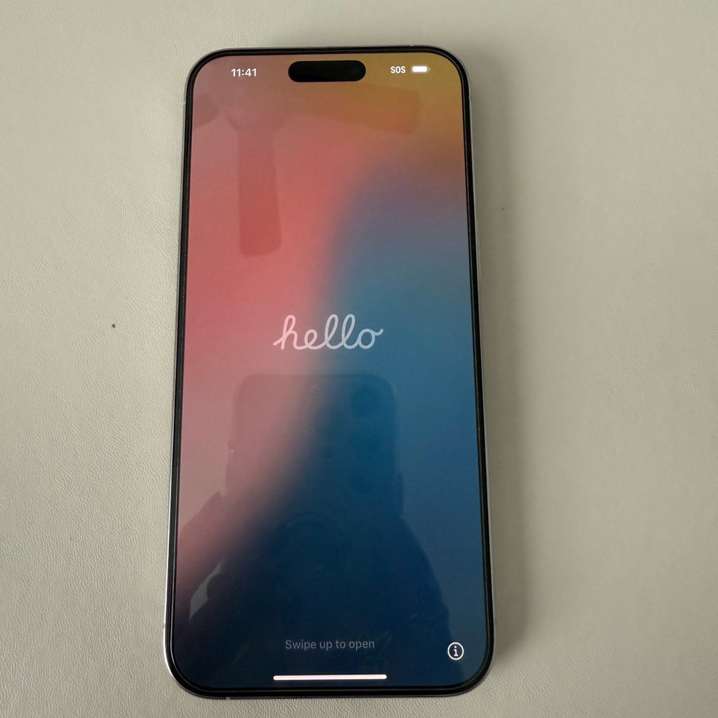 iPhone 15 Pro Max White Titanium Unlocked 256 GB 3V18