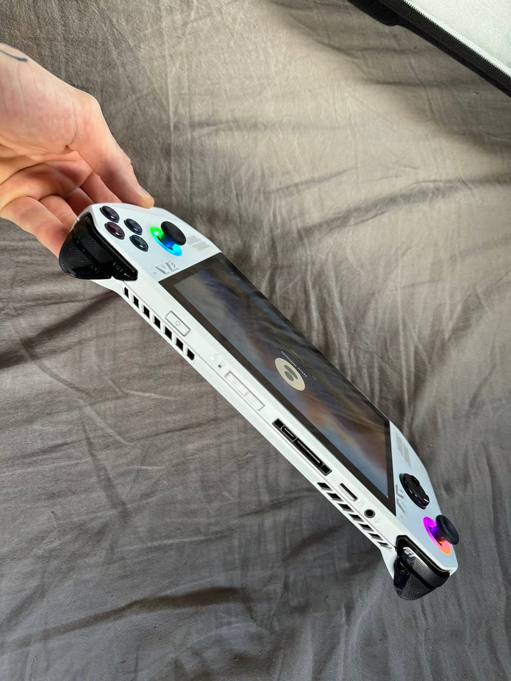 ASUS rog ally z1 extreme 3G86