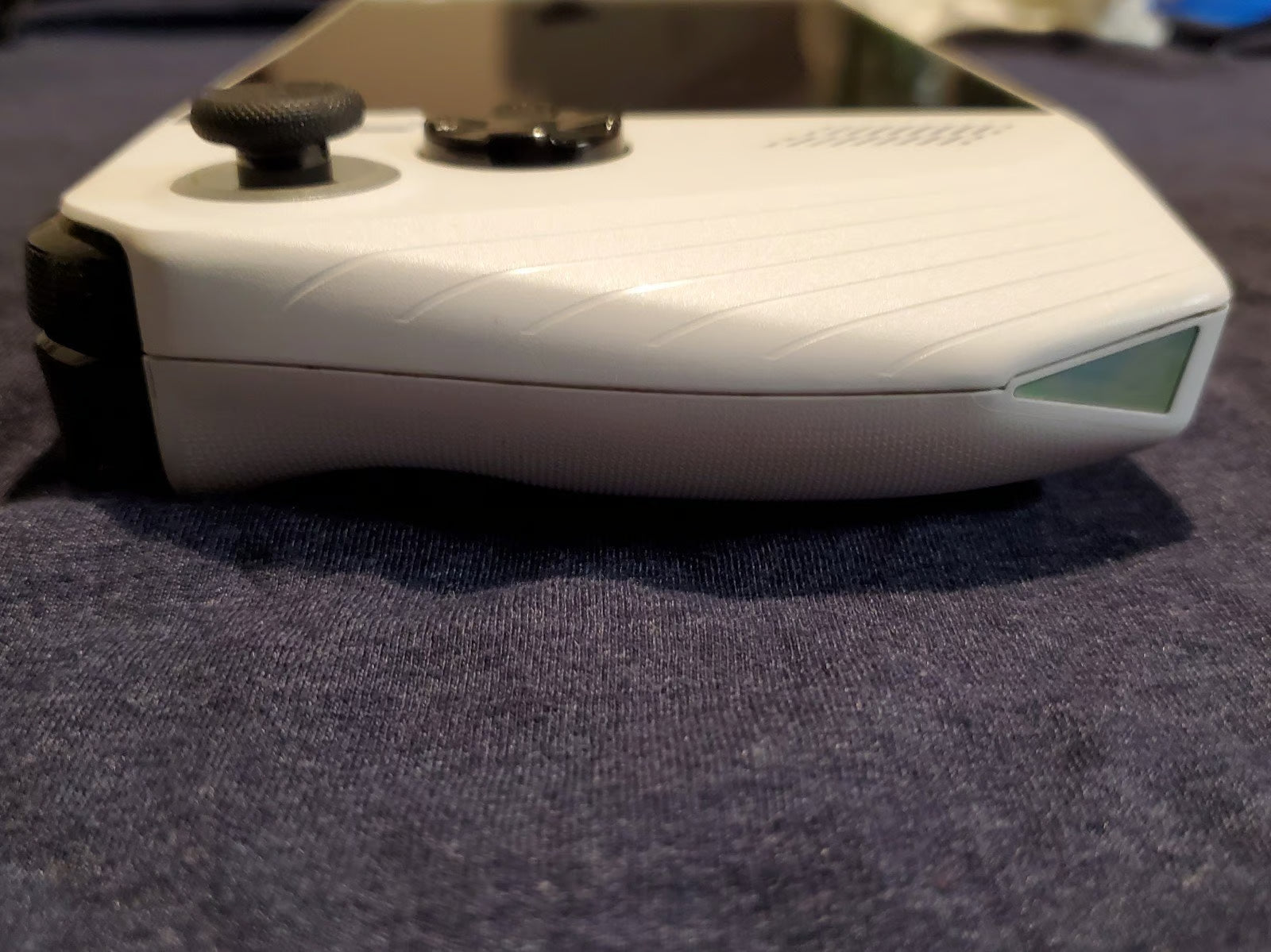 Asus Rog Ally 7鈥?120 Hz FHD 1080p Gaming Handheld (Z1 Extreme Processor) (2TB) 7T78