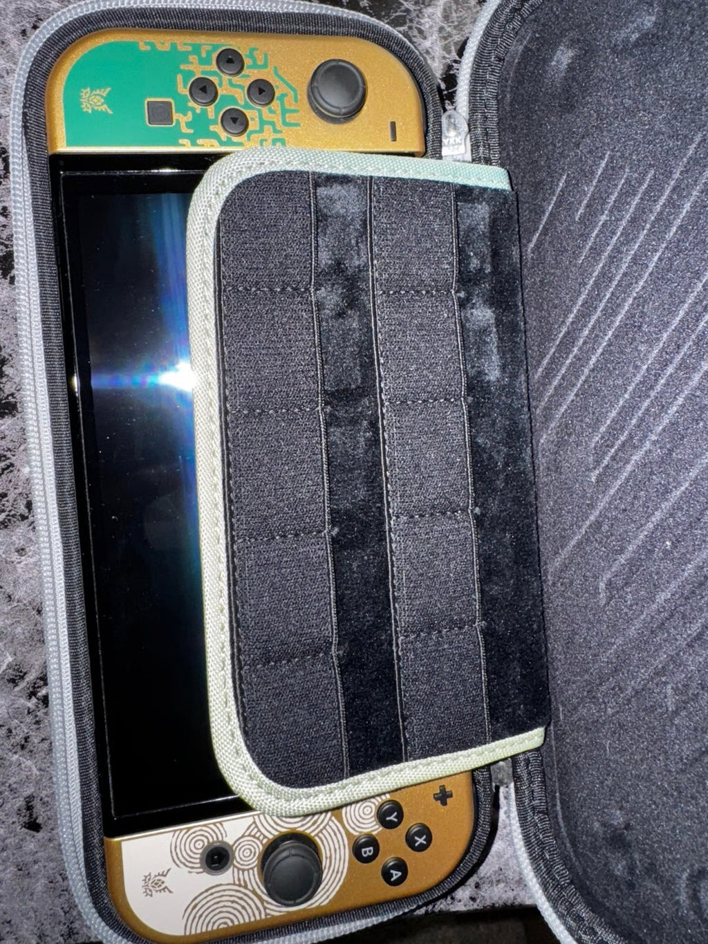 Nintendo Switch - Zelda TOK Edition - OLED bundle 7M15